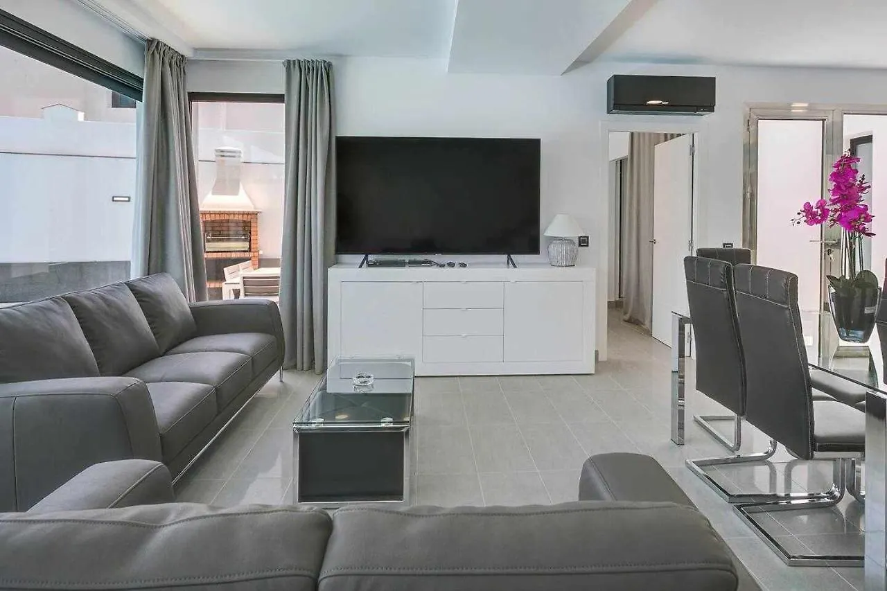 Two Dreams Luxury Villa Corralejo Spain