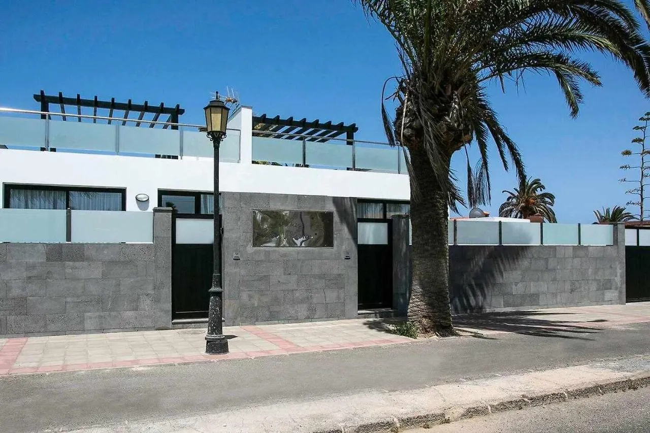 Two Dreams Luxury Villa Corralejo