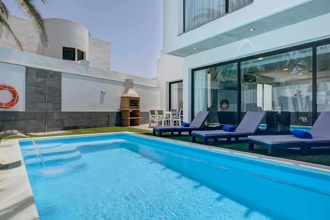 Two Dreams Luxury Villa 科拉雷侯 0*,